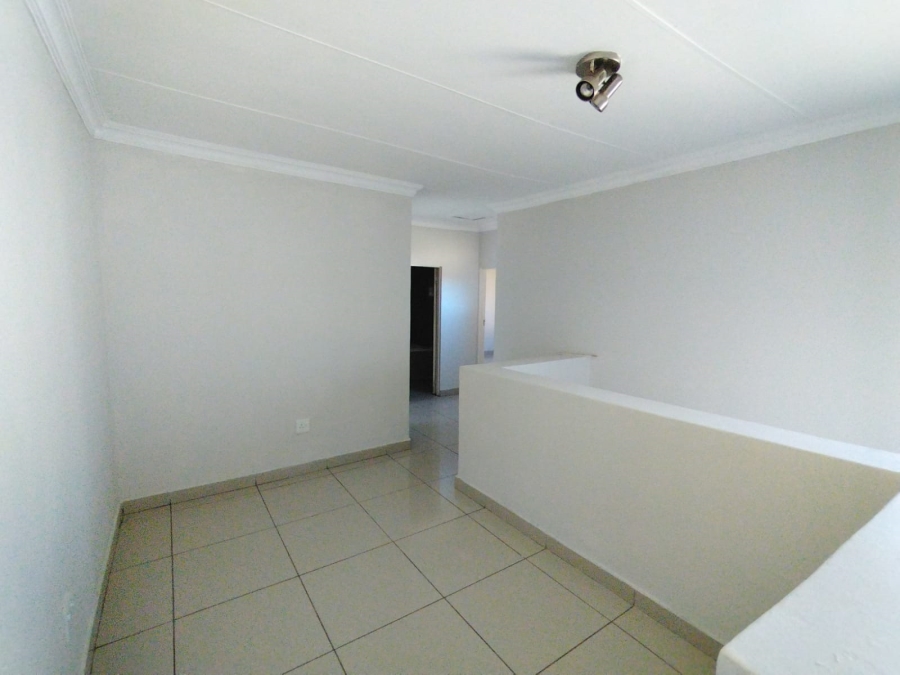 To Let 3 Bedroom Property for Rent in Harrismith Free State